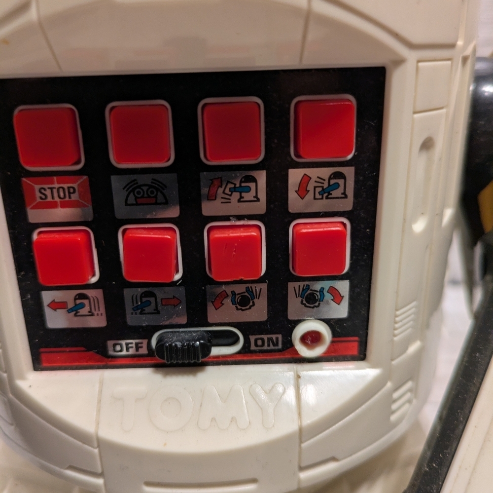 Tomy Retro Robot Action Figure - Cream and Red - Picture 3 of 9